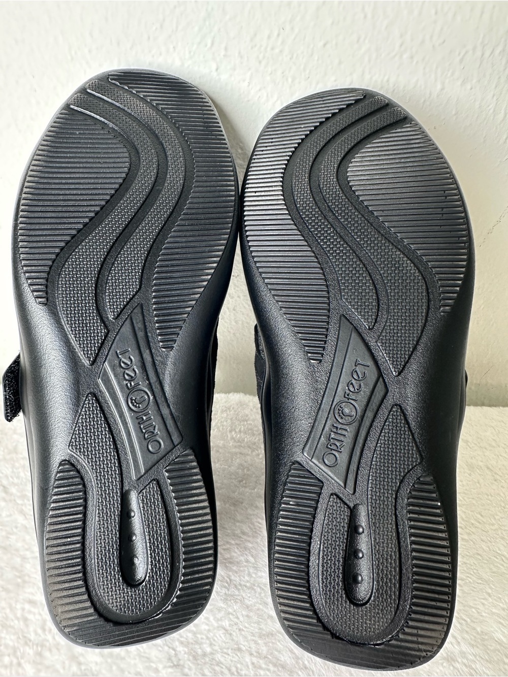 OrthoFeet Quincy Strech Flat Feet Slip-On Breathable with Adjustable Strap 7XW - Picture 9 of 16